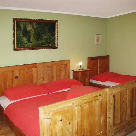 Dorfhaus Tischler 190w