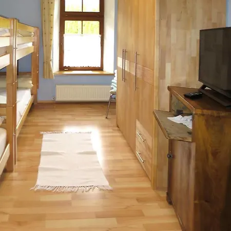 Dorfhaus Tischler 190w Ried im Zillertal